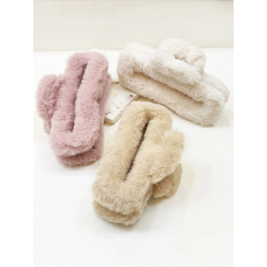 Jumbo Rectangle Faux Fur Plush Hair Jaw Clip