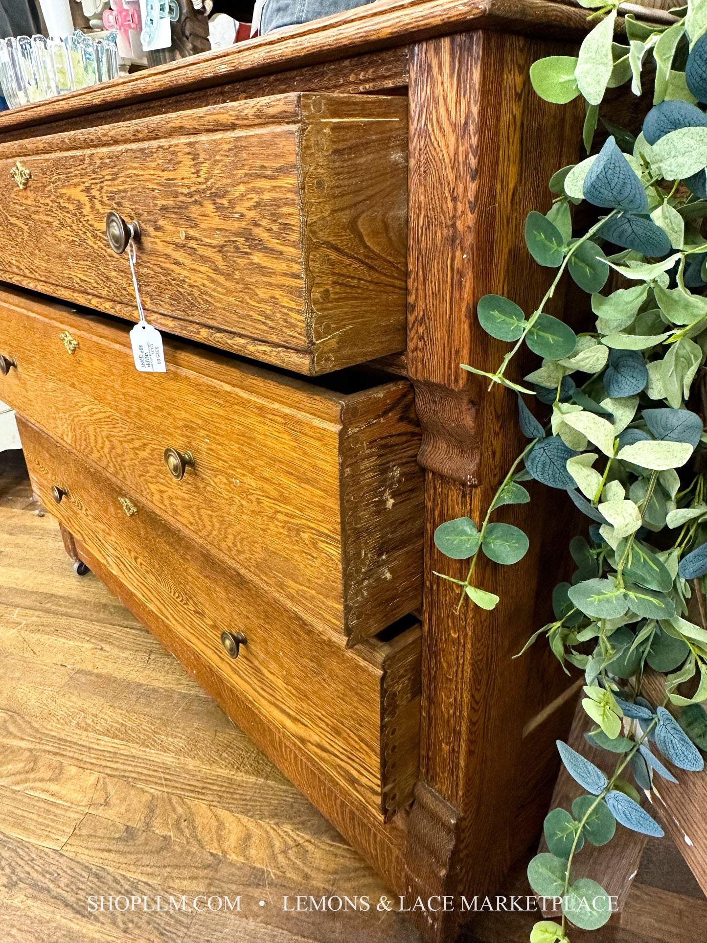 Oak Chest of Drawers