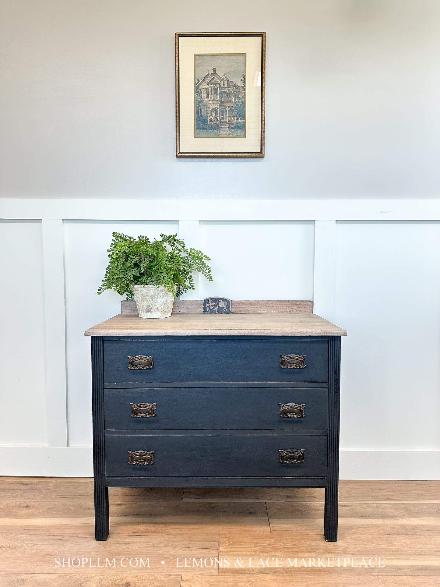 Graphite/Paris Grey Chest of Drawers