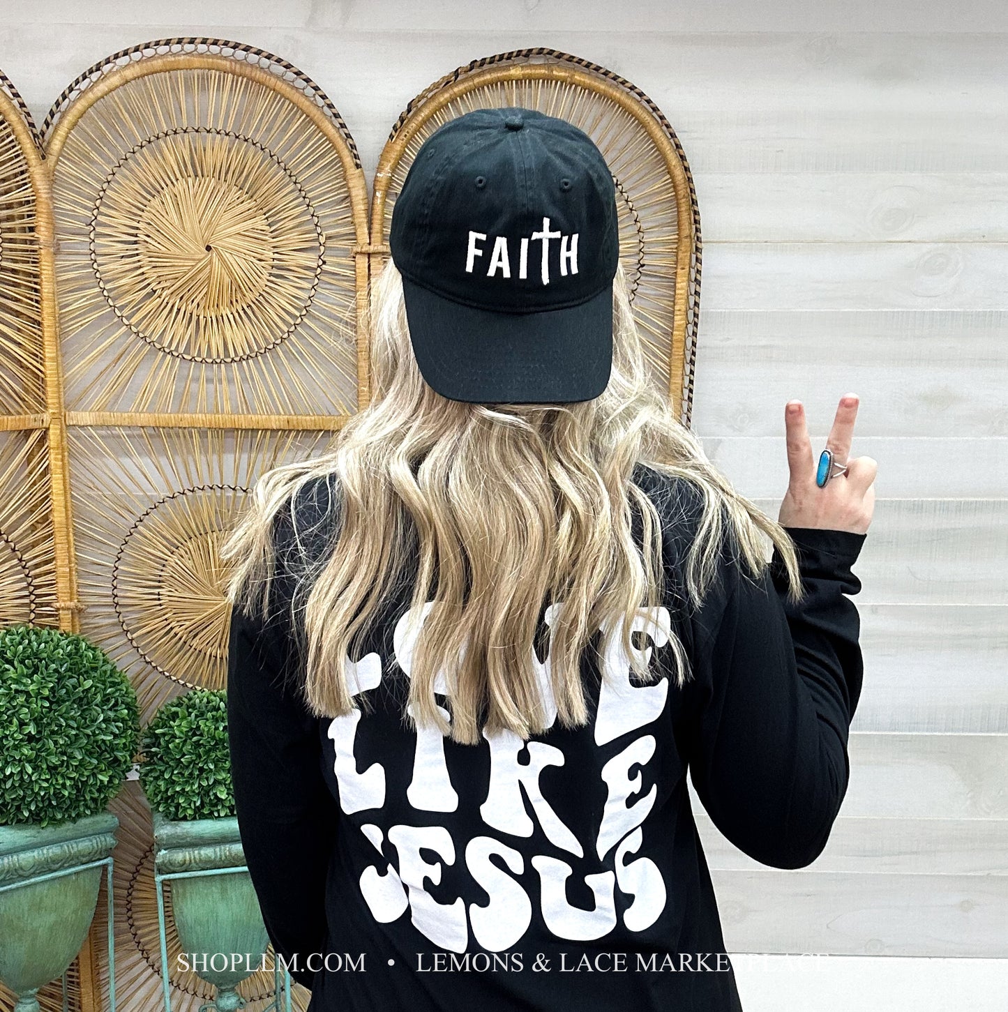 Love Like Jesus Long Sleeve Graphic Tee