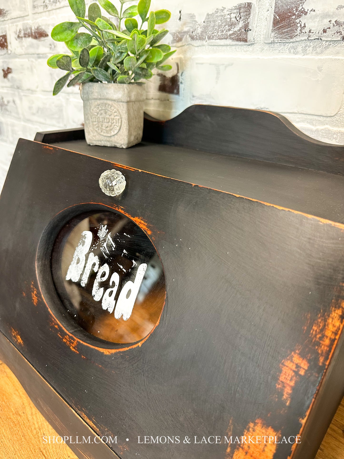 Black Bread Box