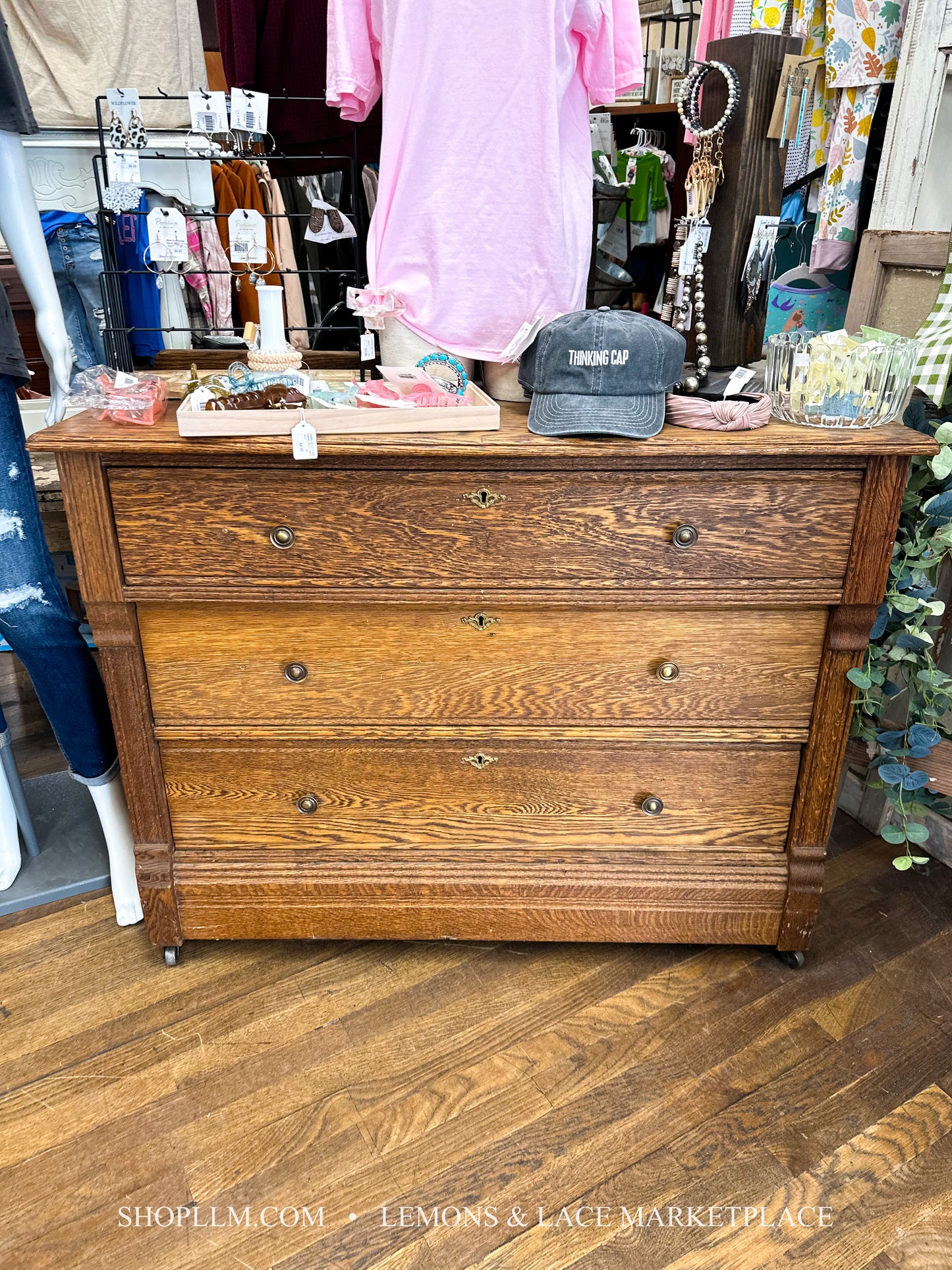 Oak Chest of Drawers