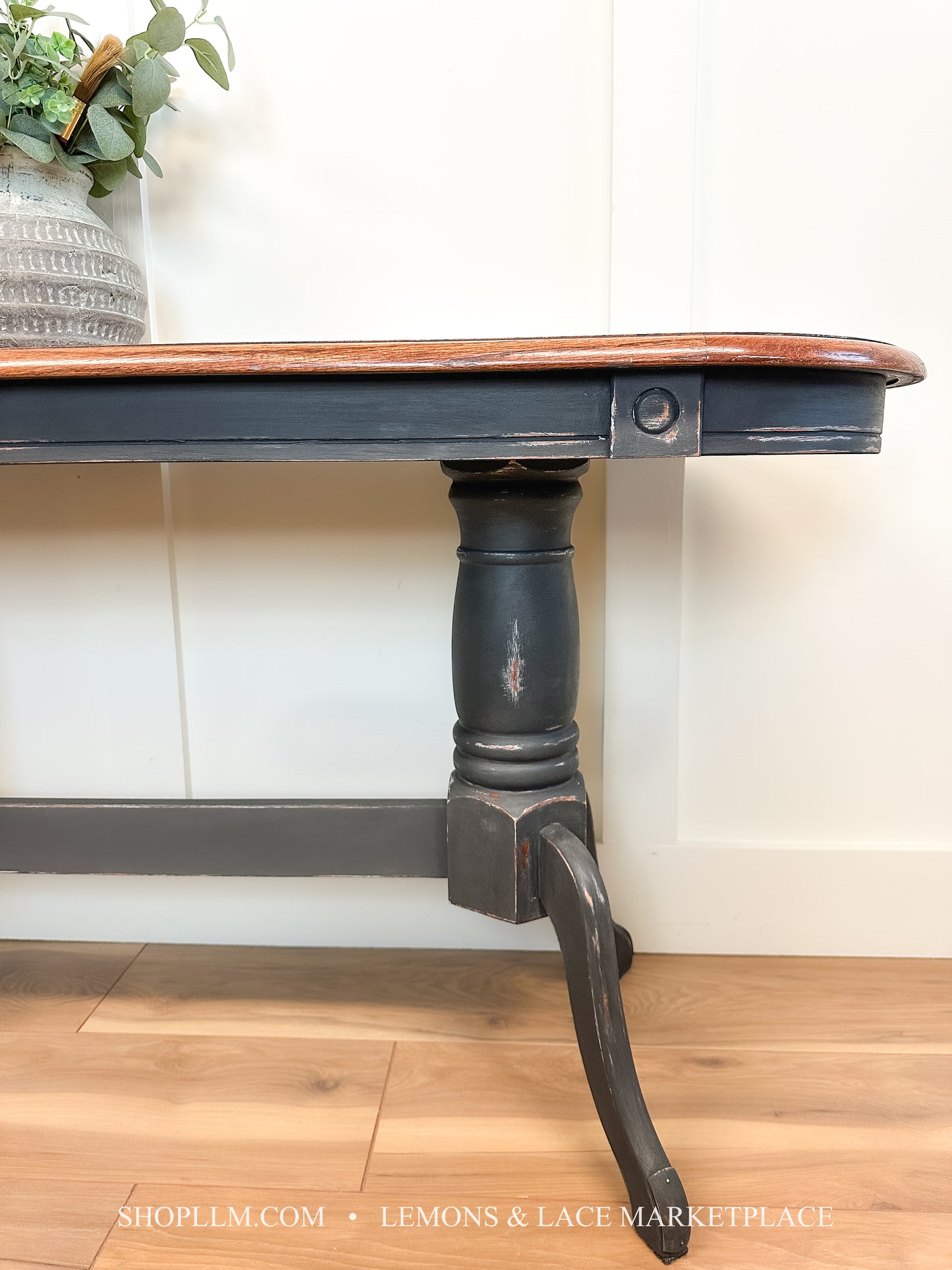 Sofa/Entry Table in Graphite/Chicago Grey