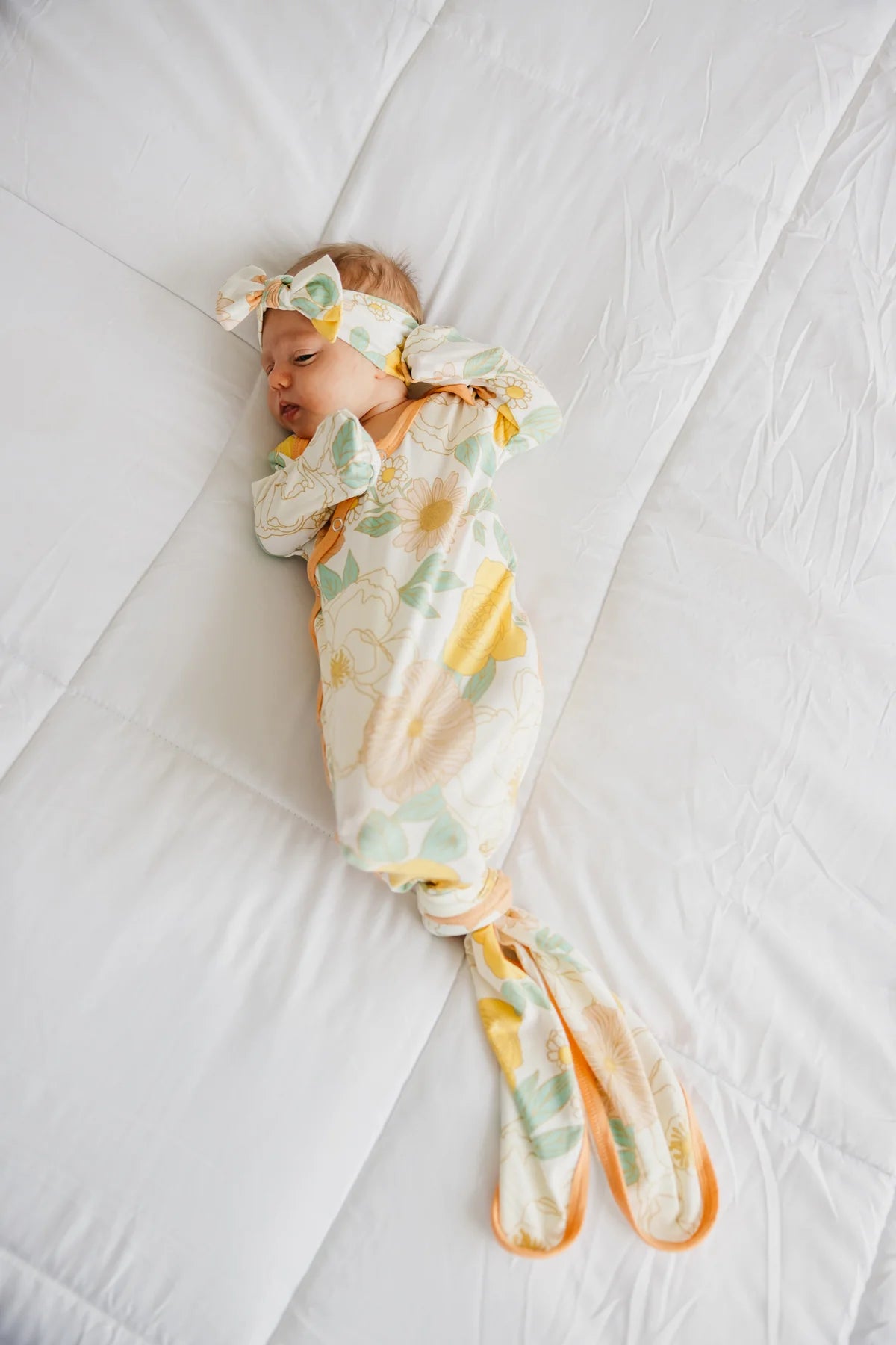 Rose Newborn Knotted Gown