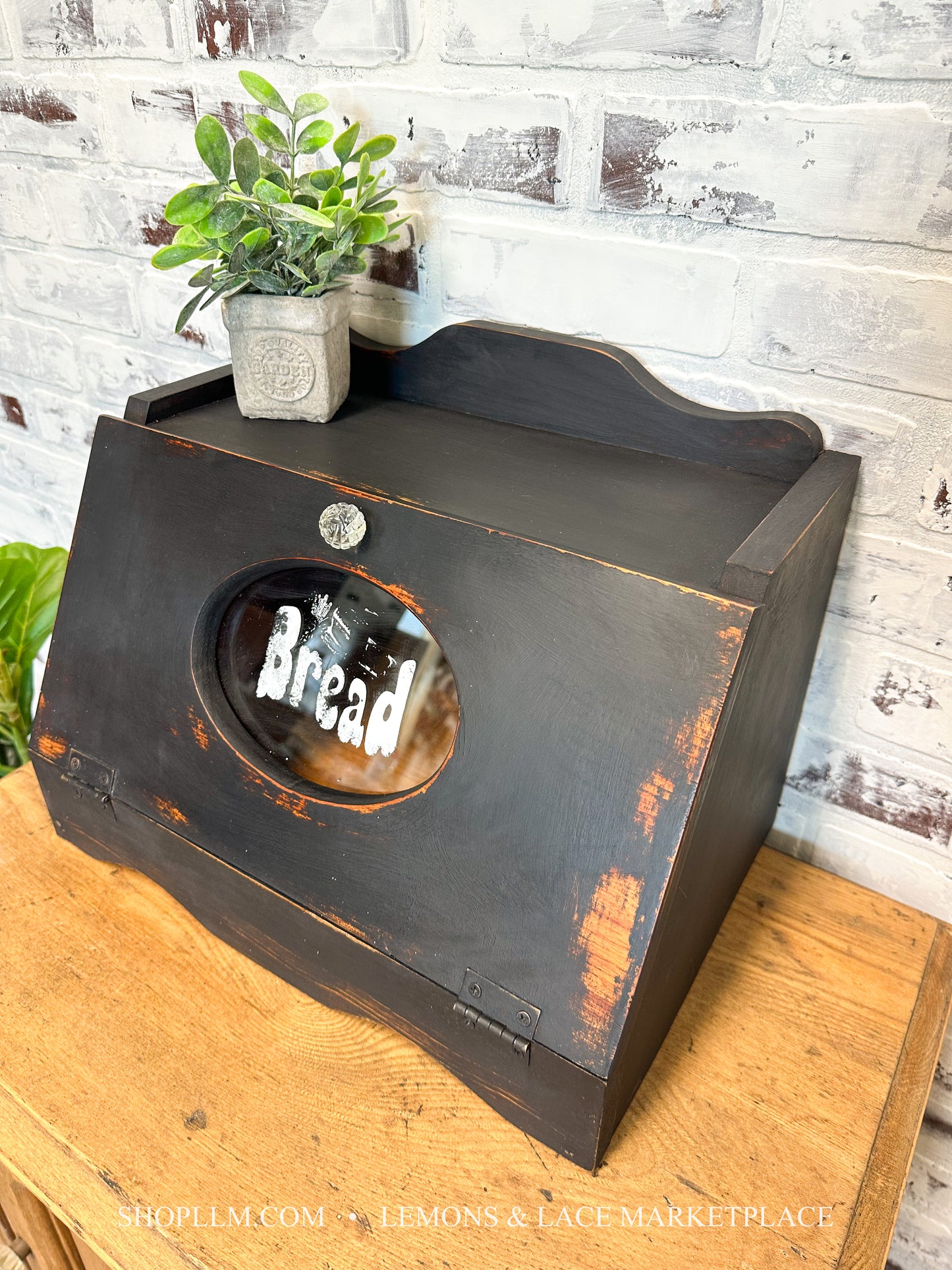 Black Bread Box