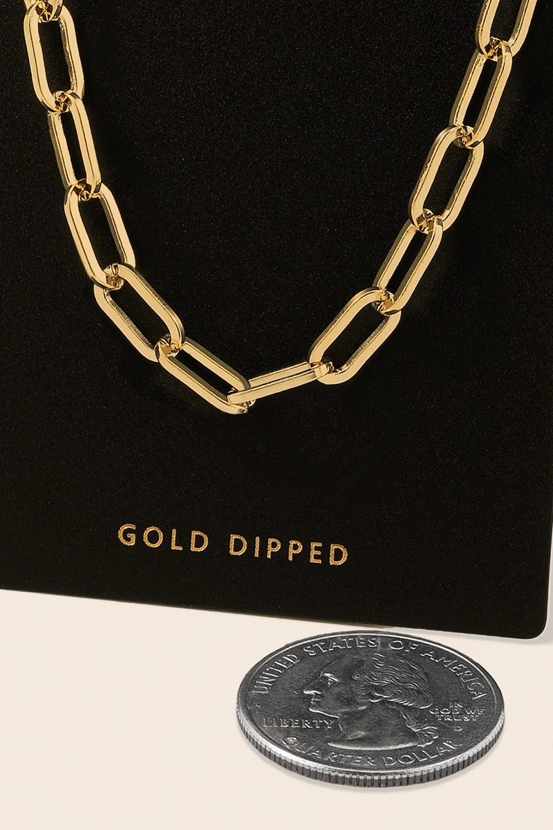 Dainty Oval Chain Link Necklace in Gold