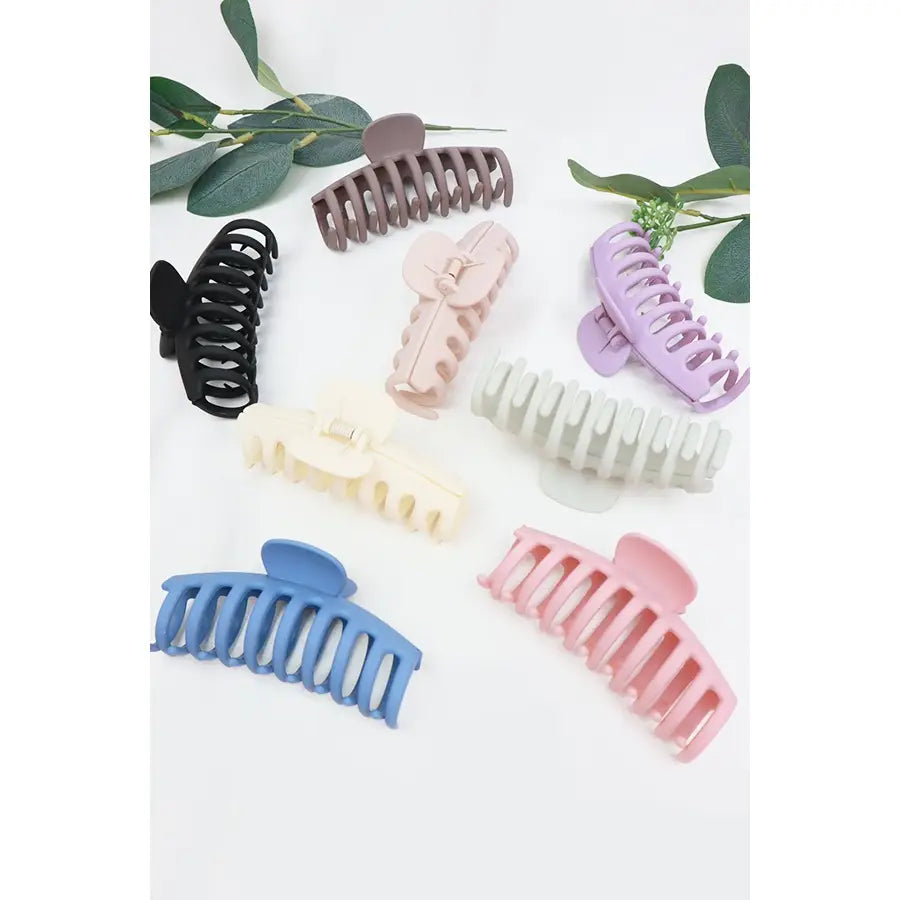 Large Matte Round Hair Claw