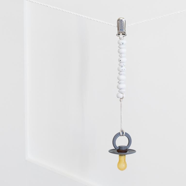 Speckled Pacifier Clip by Bella Tunno