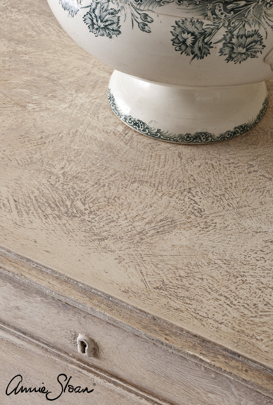 Dark Chalk Paint® Wax