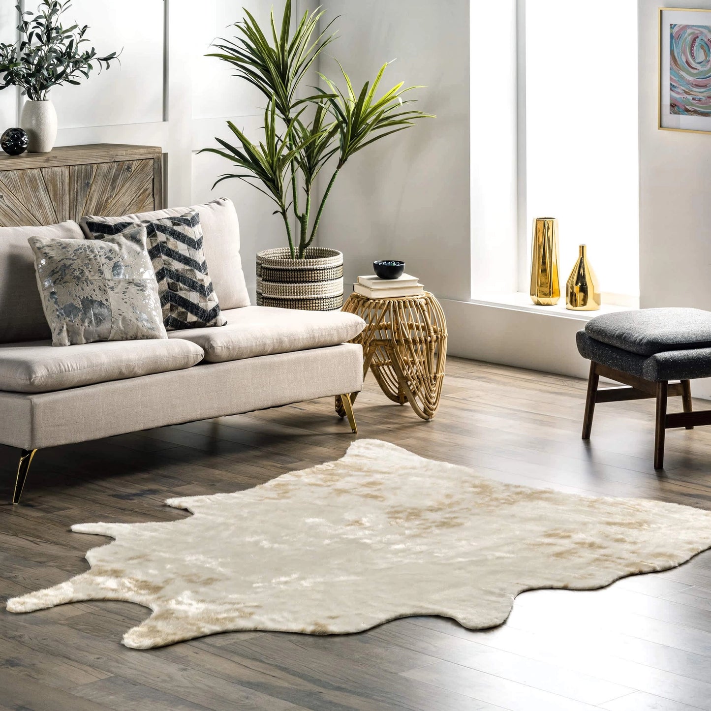 Faux Cowhide Washable Area Rug / 3'10"x5'