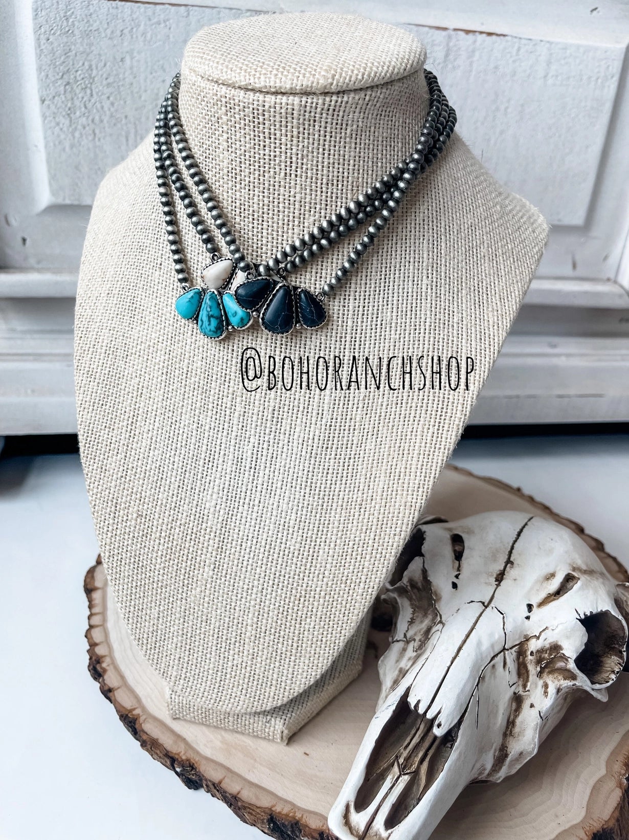 Western Stone Pendant Choker