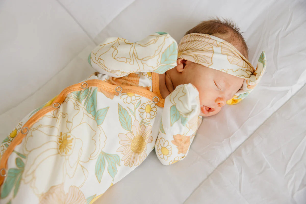 Rose Newborn Knotted Gown